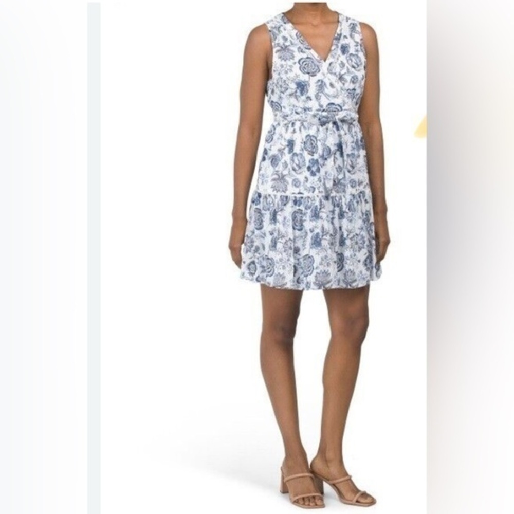 Lucky Brand Floral Blue and White Sleeveless Dress wrap size 14